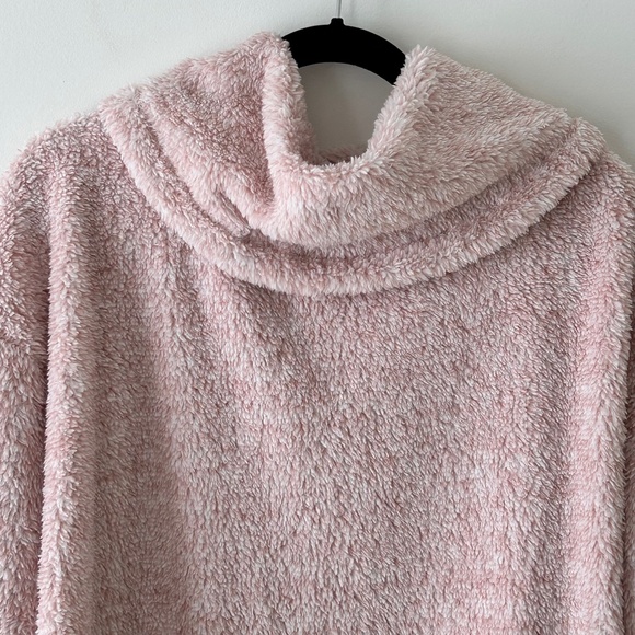 SO Pink Sherpa Fleece Funnel Neck Pullover Top - Picture 2 of 16